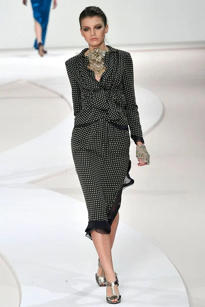 Look 24